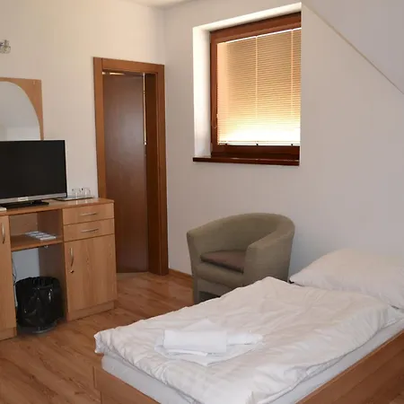 Carlos Podluzany (Banovce nad Bebravou)